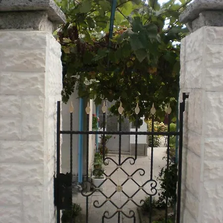 песента на морето