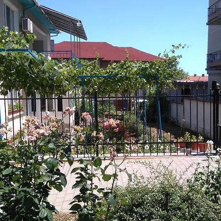 Pensionat песента на морето 3*